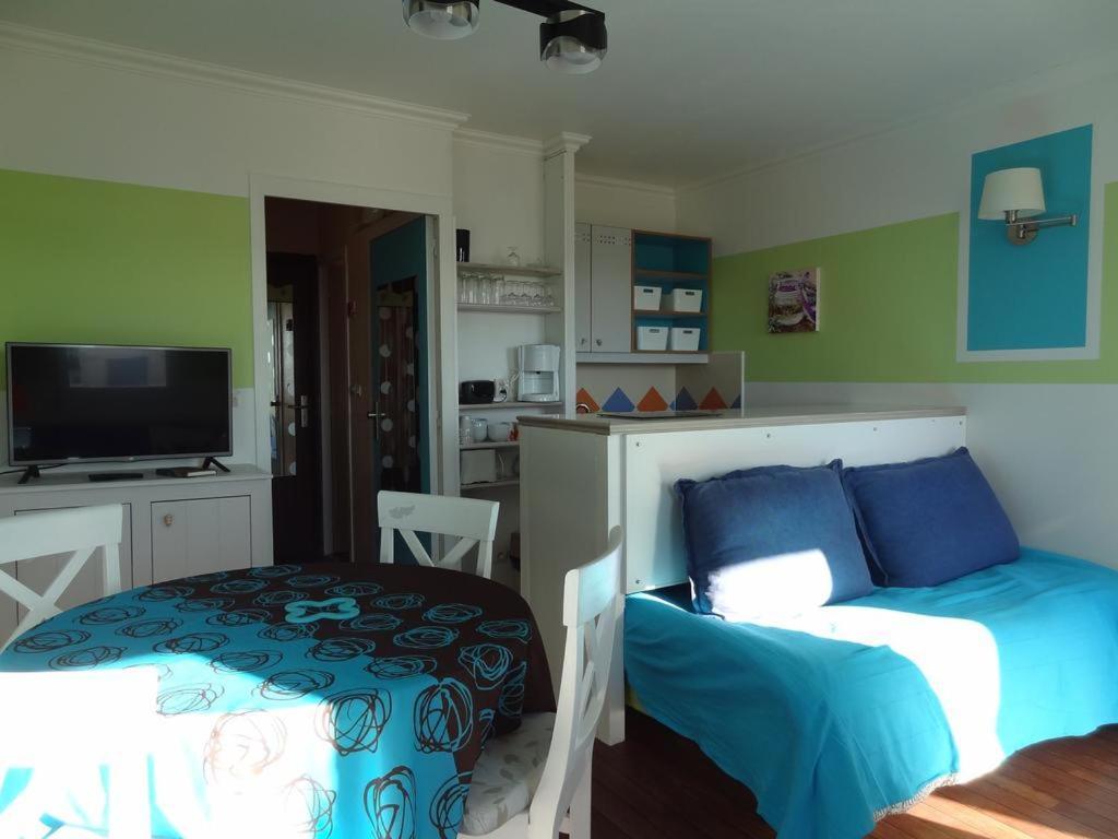 Appartement Promenade Des Bains Saint-Raphaël Exteriör bild