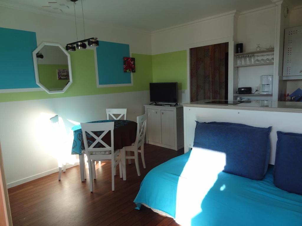 Appartement Promenade Des Bains Saint-Raphaël Exteriör bild